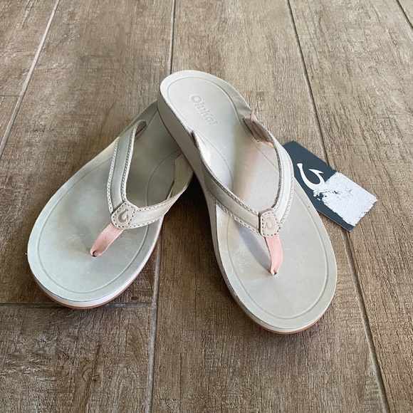 OluKia Southshore Leather Sandals - Picture 1 of 7